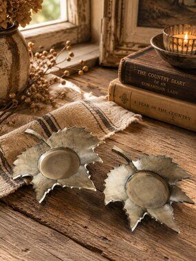 Vintage Maple Leaf Shaped Rustic Farmhouse Style Tea Light Candle Holders